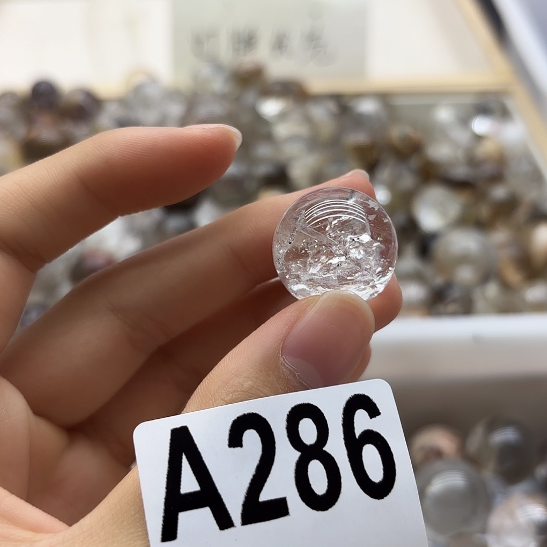 发***儿水晶未镶嵌珠宝半成品286