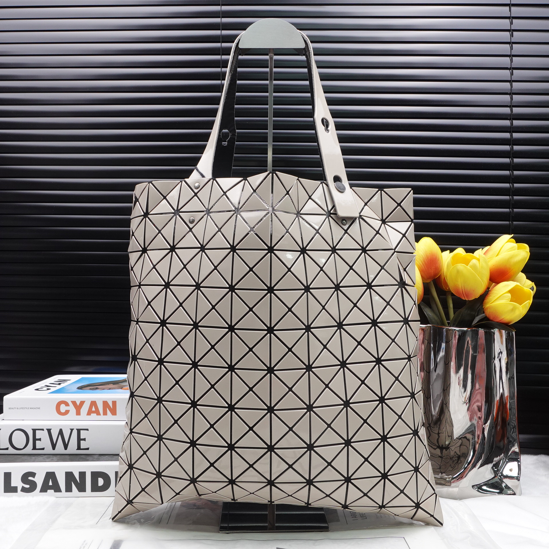 95新 Issey Miyake/三宅一生 单肩包/T_ZY0000403333