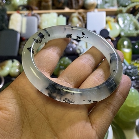 岫玉未镶嵌手镯58口径