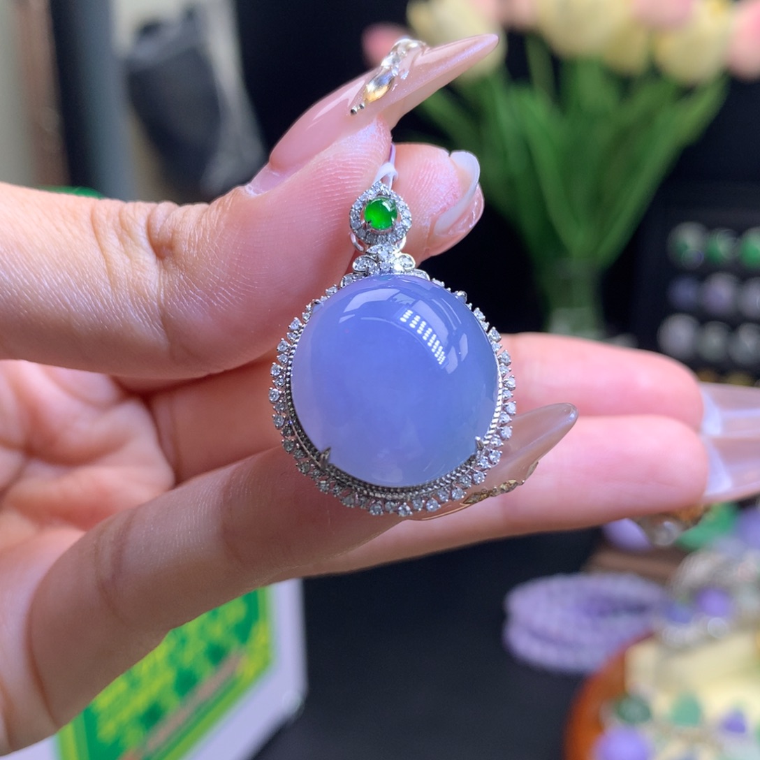 翡翠18K金镶嵌颈饰天然