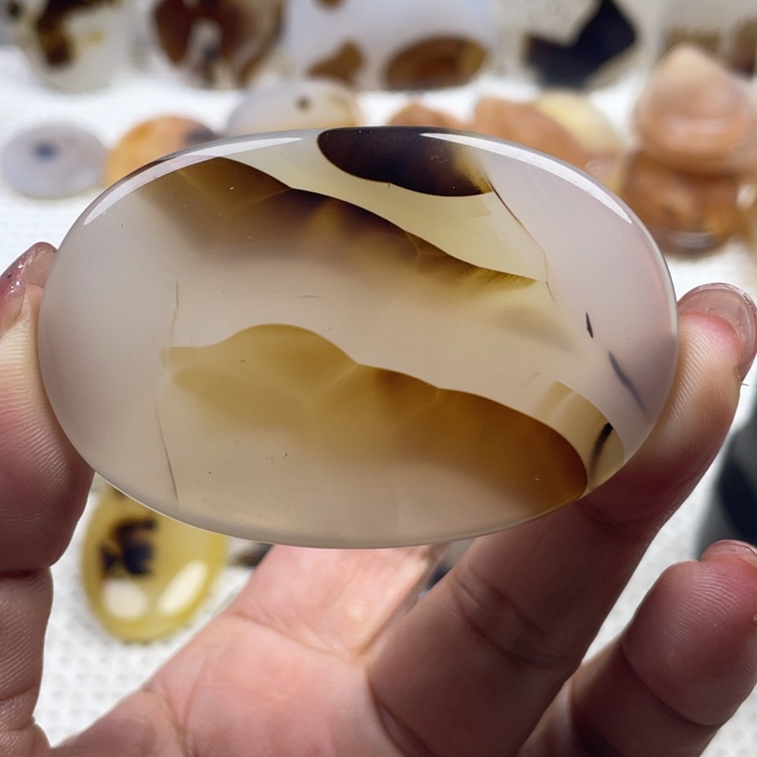 玛瑙/玉髓未镶嵌颈饰