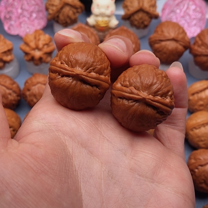 文玩核桃把件麒麟珠