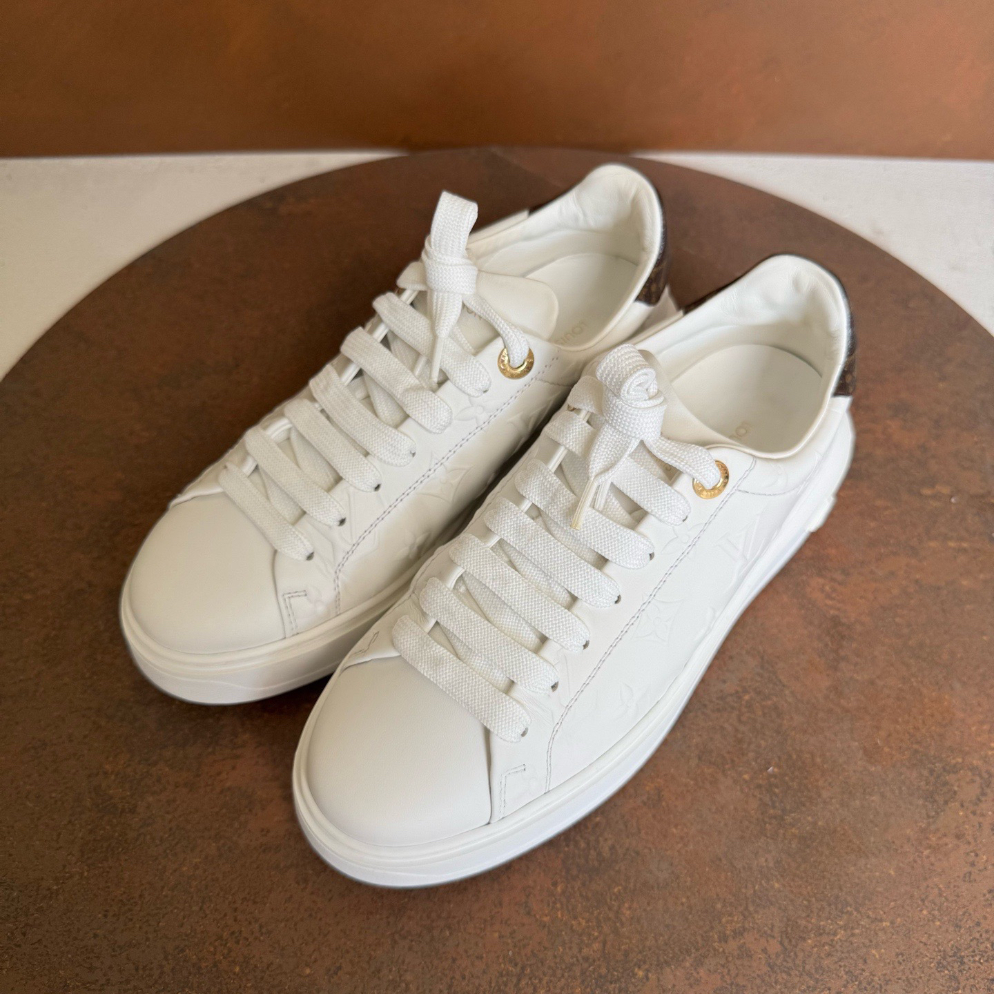 99新 LouisVuitton/路易威登 白色满印timeout板鞋/36.5码