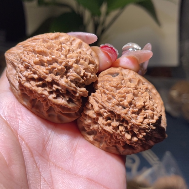 桃核把件              43