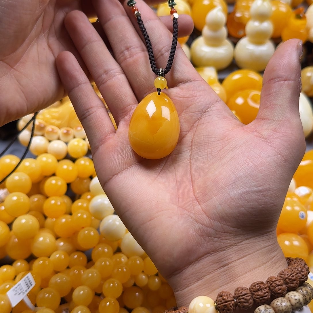 蜜蜡珠宝奇石未镶嵌水滴