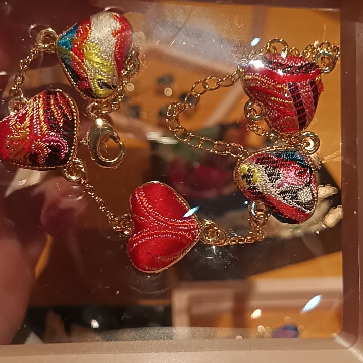 织绣和平小屋非遗蜀锦爱心手链红色