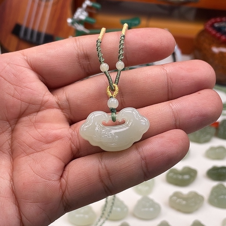 和田玉吊坠(不含链)未镶嵌