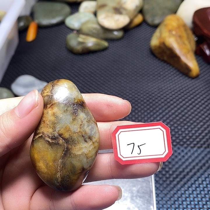 和田玉未镶嵌挂件75