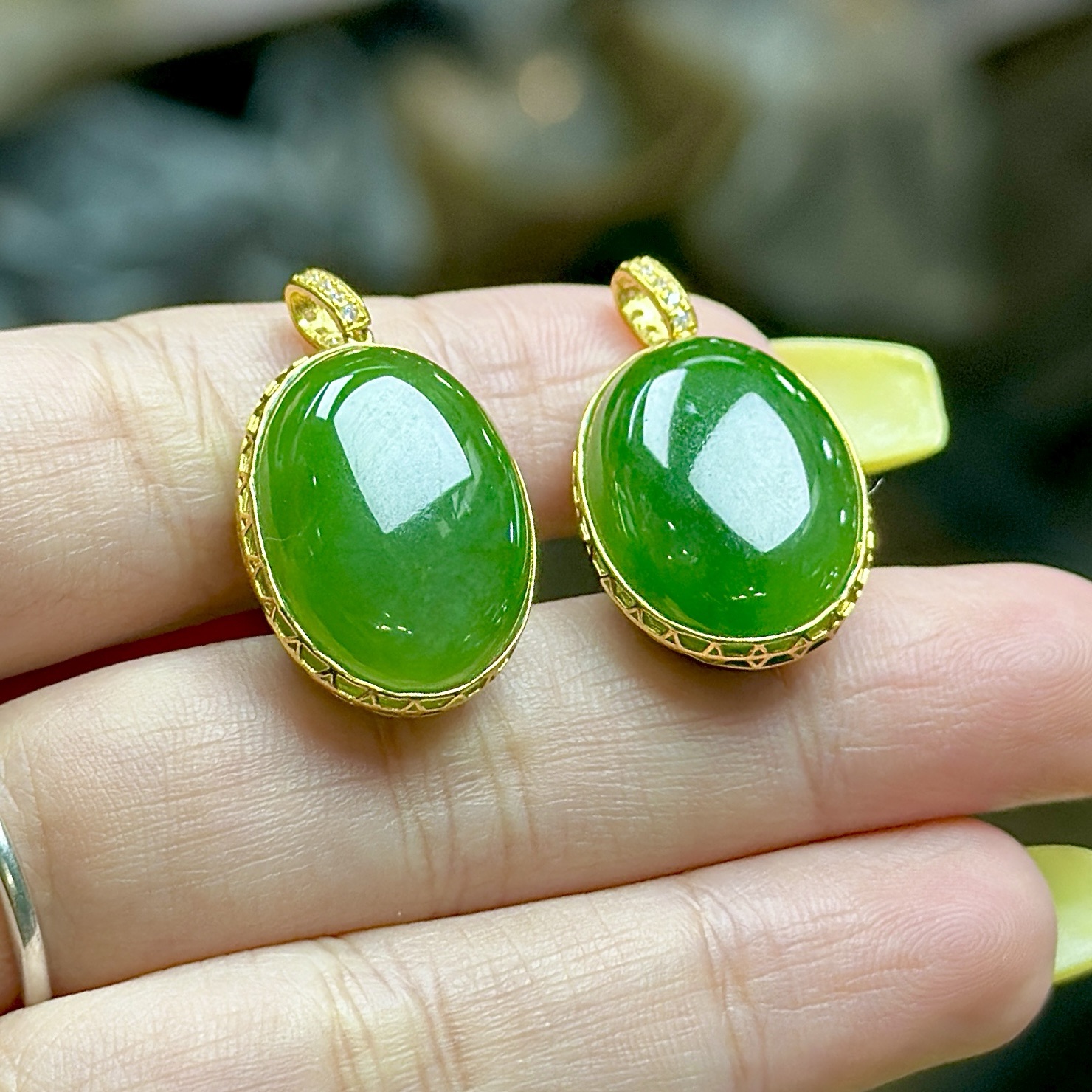 【CH】18k金和田玉碧玉蛋面吊坠（多样性发其一）