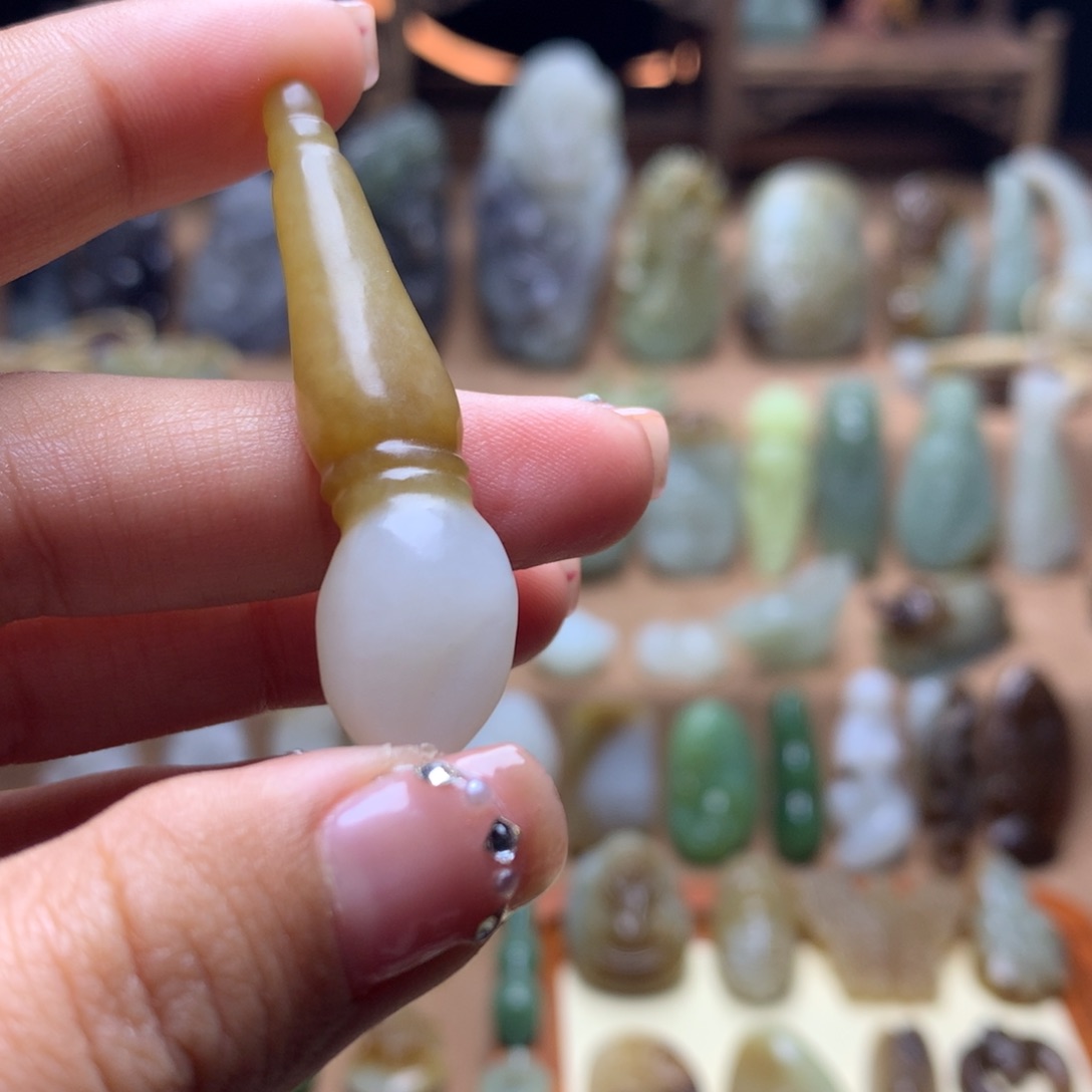 和田玉挂件未镶嵌