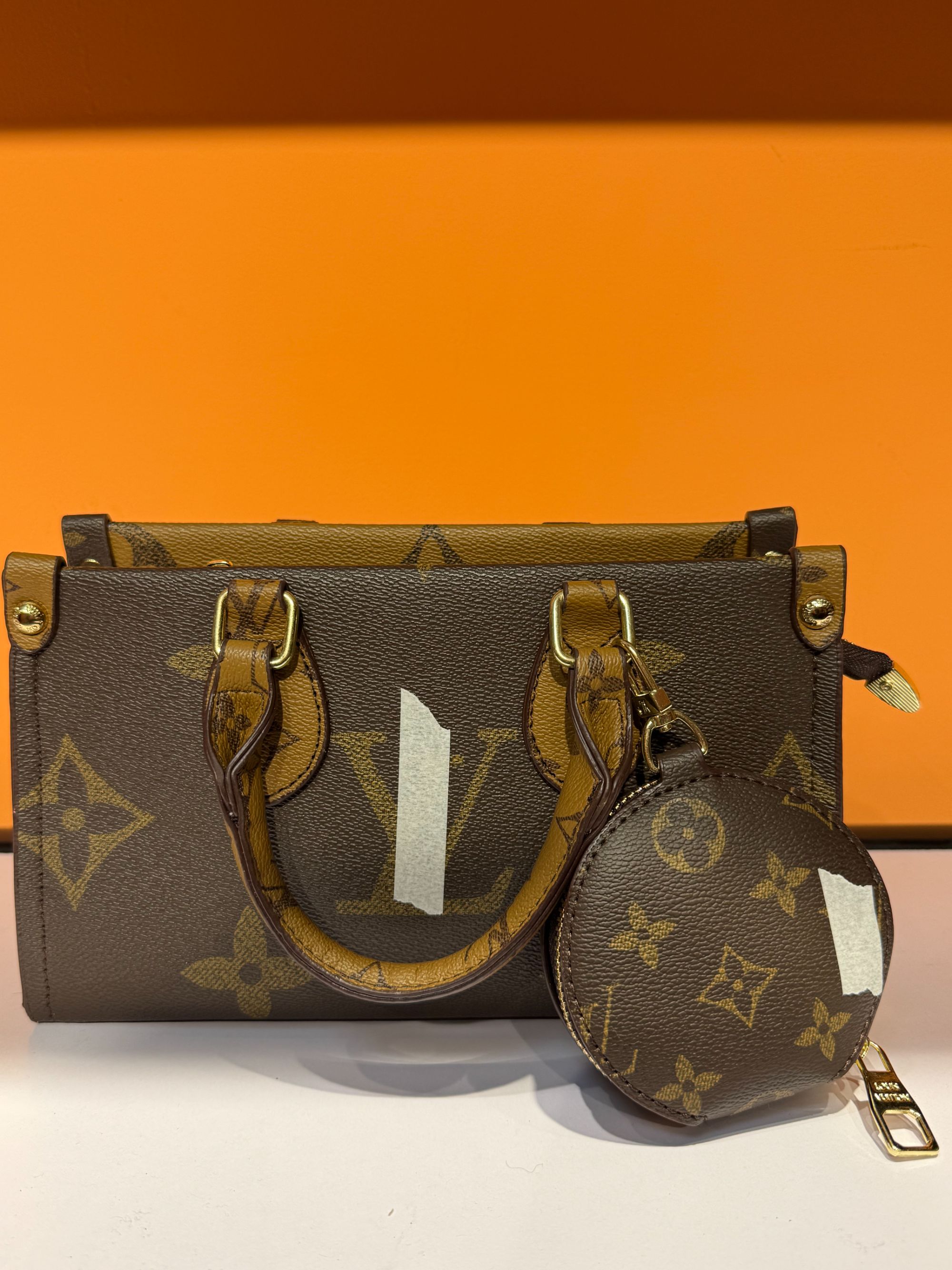 003手提款撞色见外包装字母手提包女士小号时尚麻将包