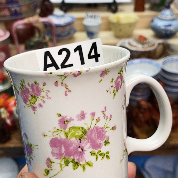 Y***i瓷片清货专场满28包邮A214