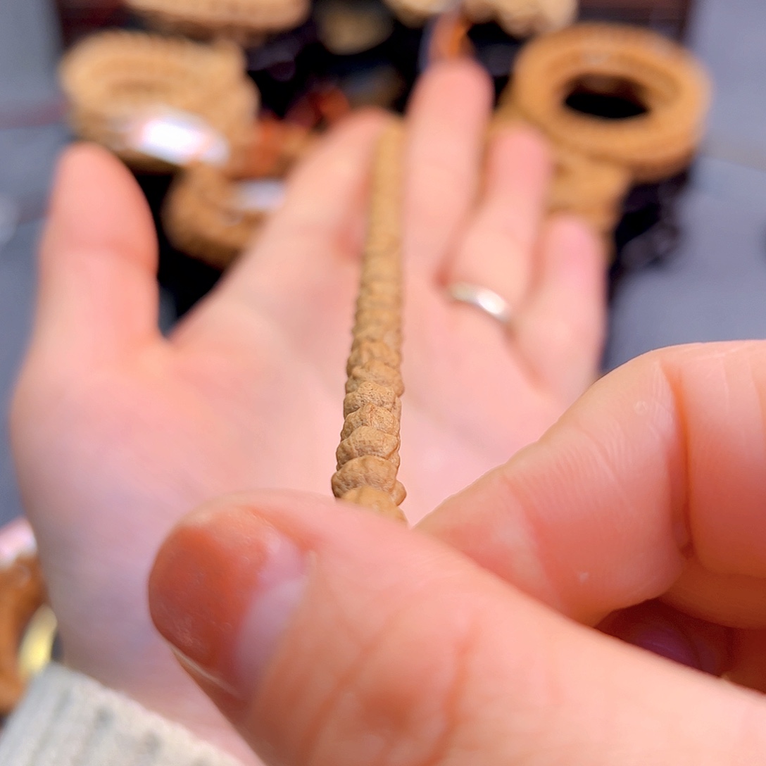 少***。手串柏香籽/百香籽