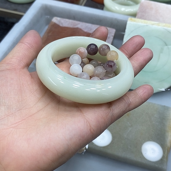 石英质玉56加未镶嵌