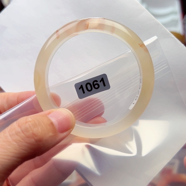 玛瑙/玉髓手镯未镶嵌?*星