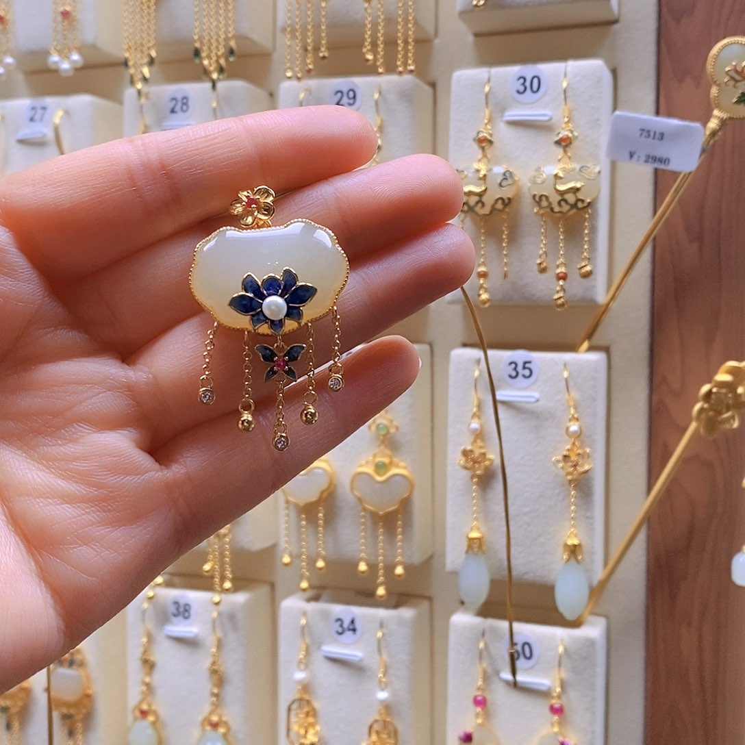 和田玉银S925镶嵌颈饰