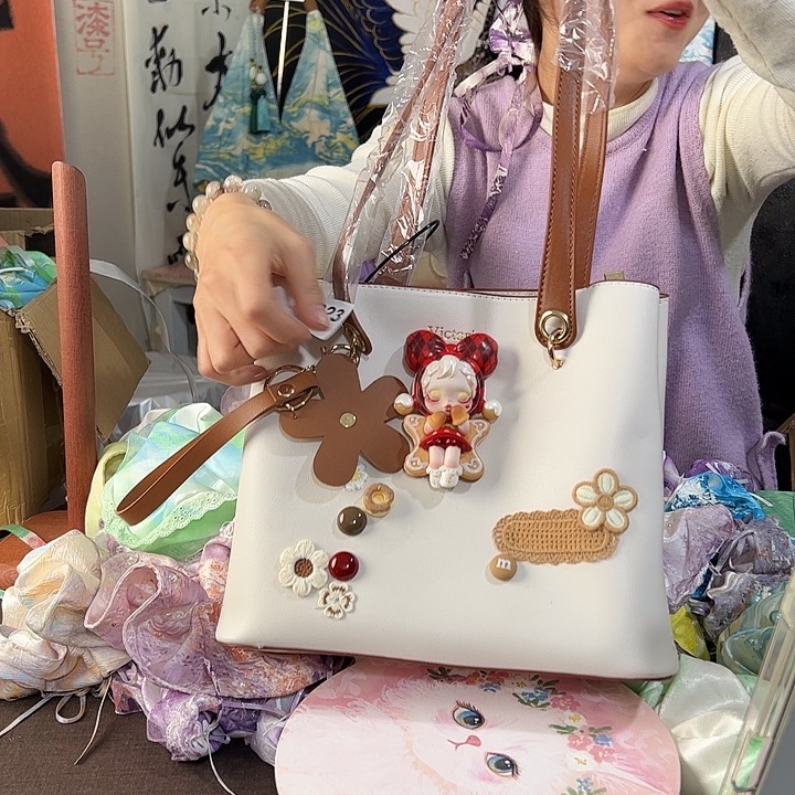 加***子023娃包手作不退不换