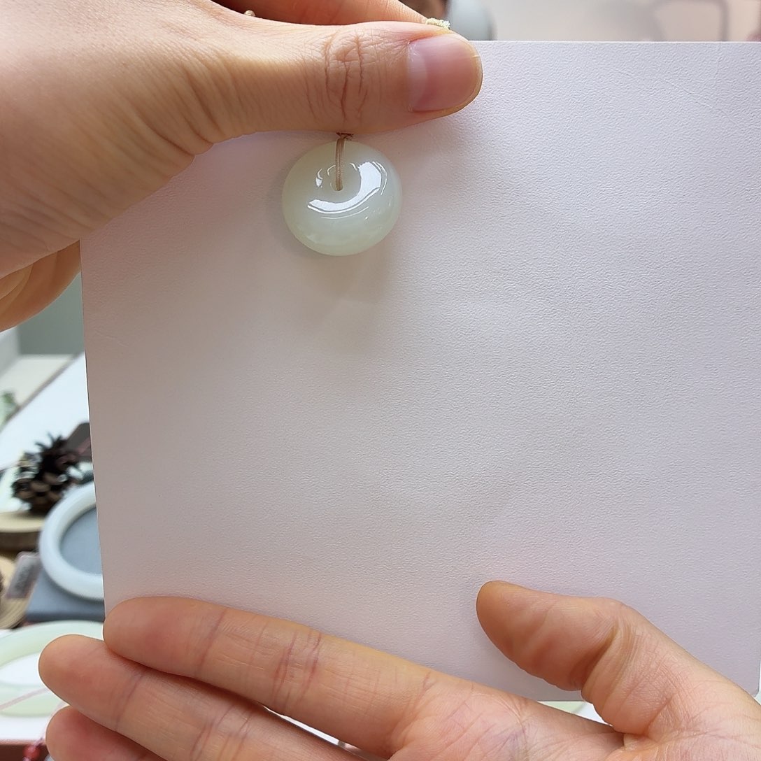 随***愿和田玉未镶嵌颈饰吊坠