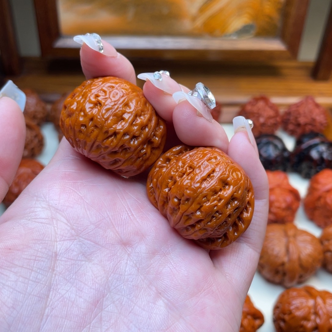 文玩核桃把件铁锤 35