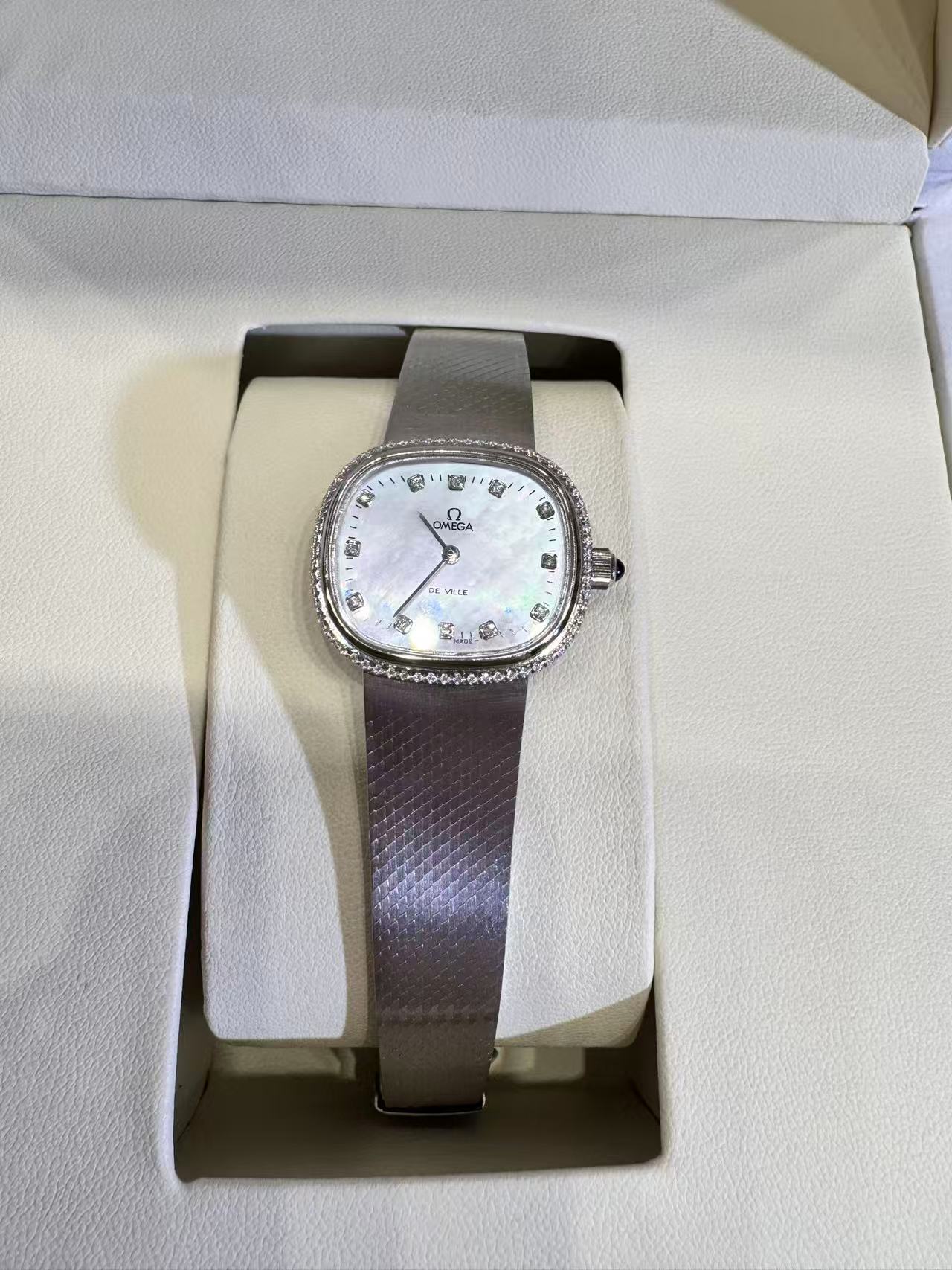 95新 Omega/欧米茄 手动机械腕表/表径26/25610787