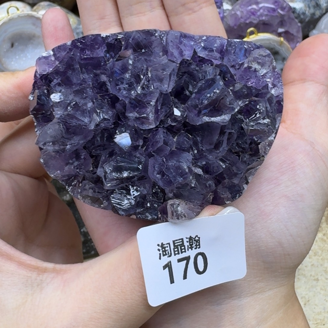 未镶嵌水晶大型摆件（非配饰）