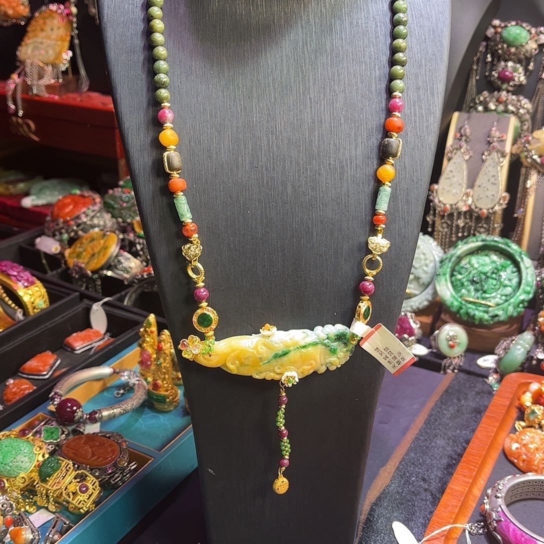 翡翠未镶嵌套链特价福利