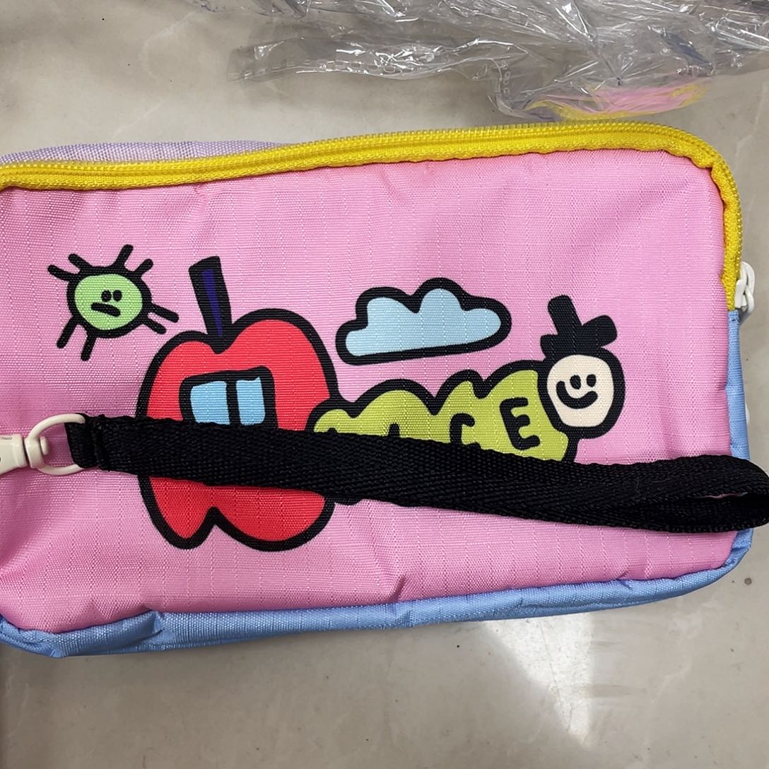 化妆包等各种产品