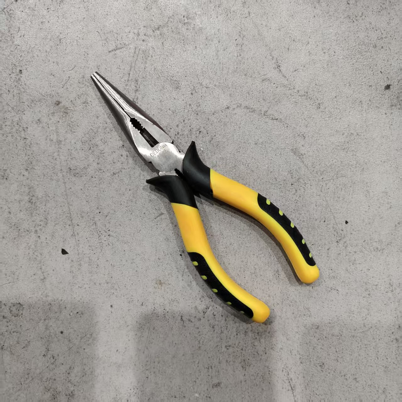 QC DJ 黄色手柄尖嘴钳【促销款】手动工具