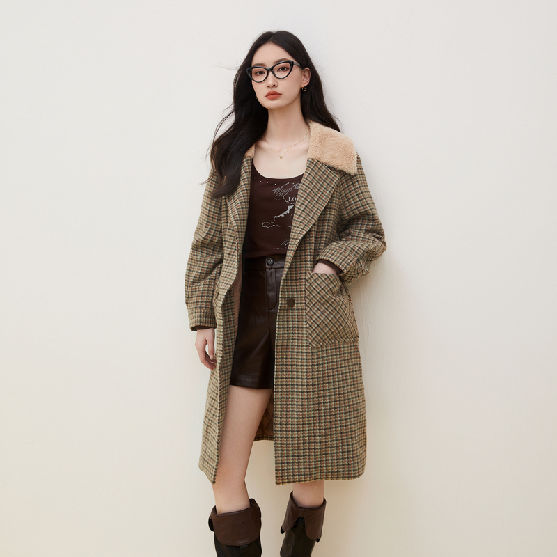 毛呢外套XI410036B695