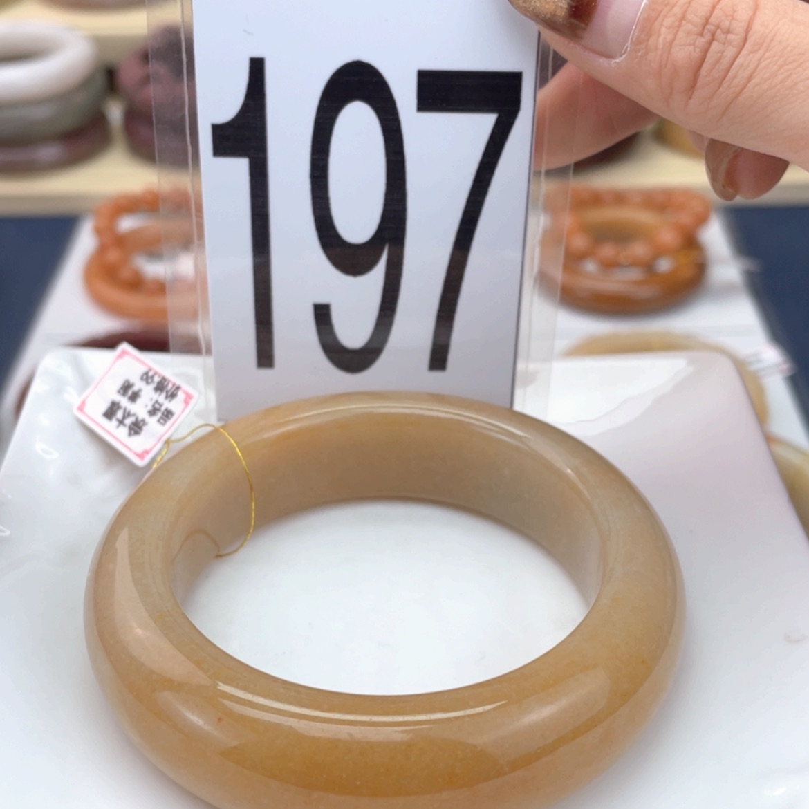 【闪购商品】石英质玉手镯未镶嵌