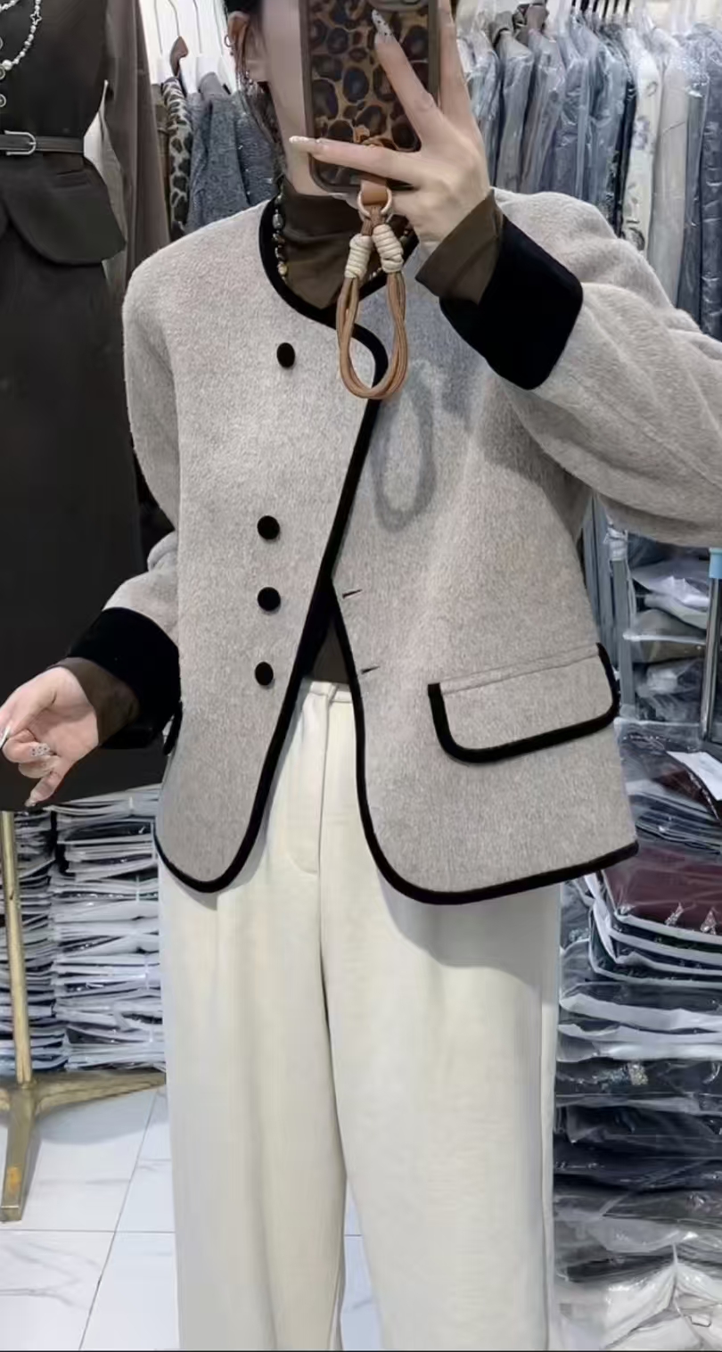 【沐子女装】A8-3066带扣双面绒外套