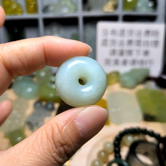 岫玉未镶嵌吊坠(不含链)