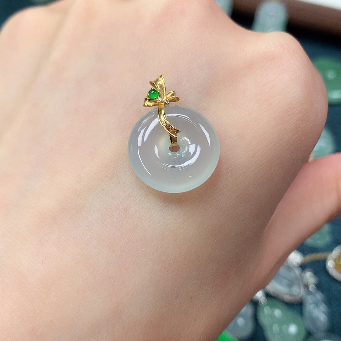 翡翠18K金镶嵌吊坠(不含链)