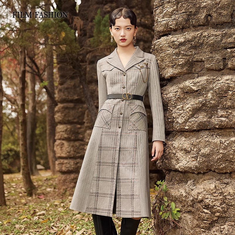 一电影一时装春季新款外套式女装连衣裙格纹 FEUL133587