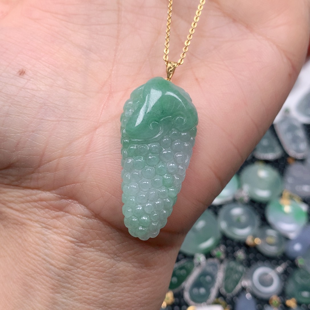 【闪购商品】翡翠吊坠(不含链)18K金镶嵌