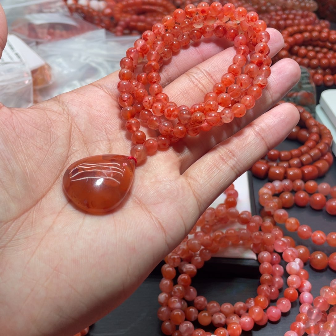 南红玛瑙手链未镶嵌