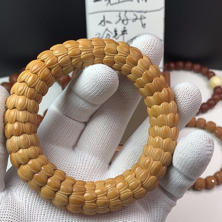 猴头核桃手串?****?九转莲花