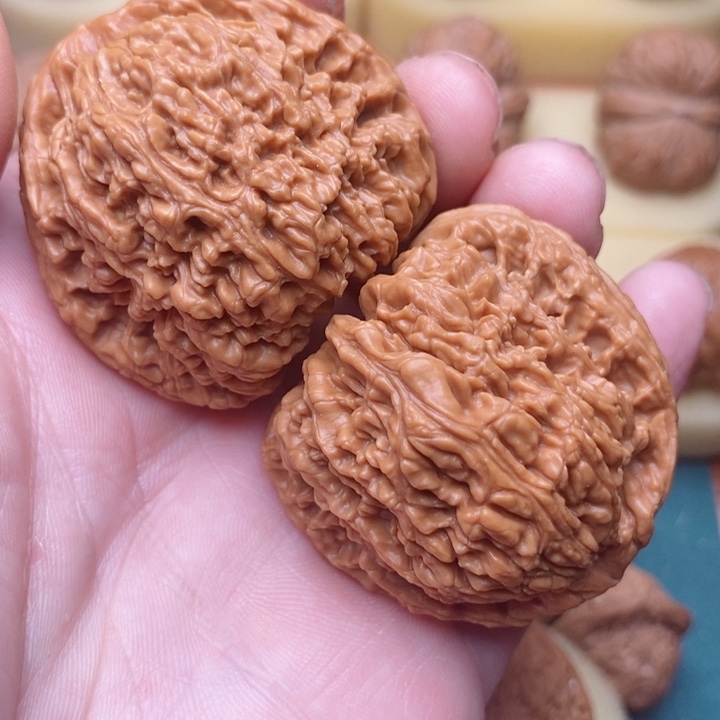 文玩核桃把件46全品粗筋南疆石