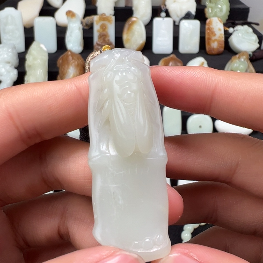 和田玉颈饰未镶嵌