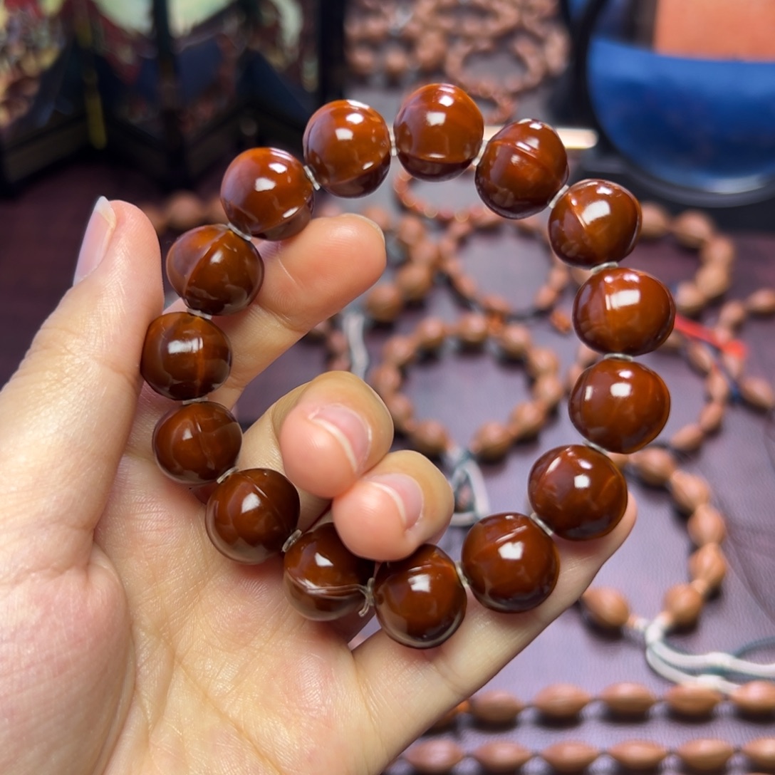 祈***酱手串/手链橄榄核老油核 鲨鱼背1.5 1.4左右 