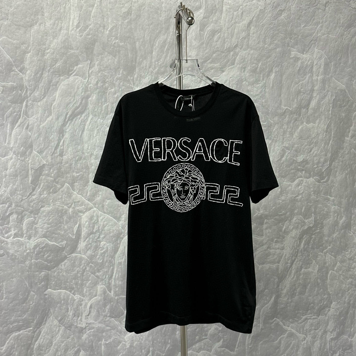 未使用 VERSACE/范思哲 美杜莎字母刺绣短袖 XS码 J01094