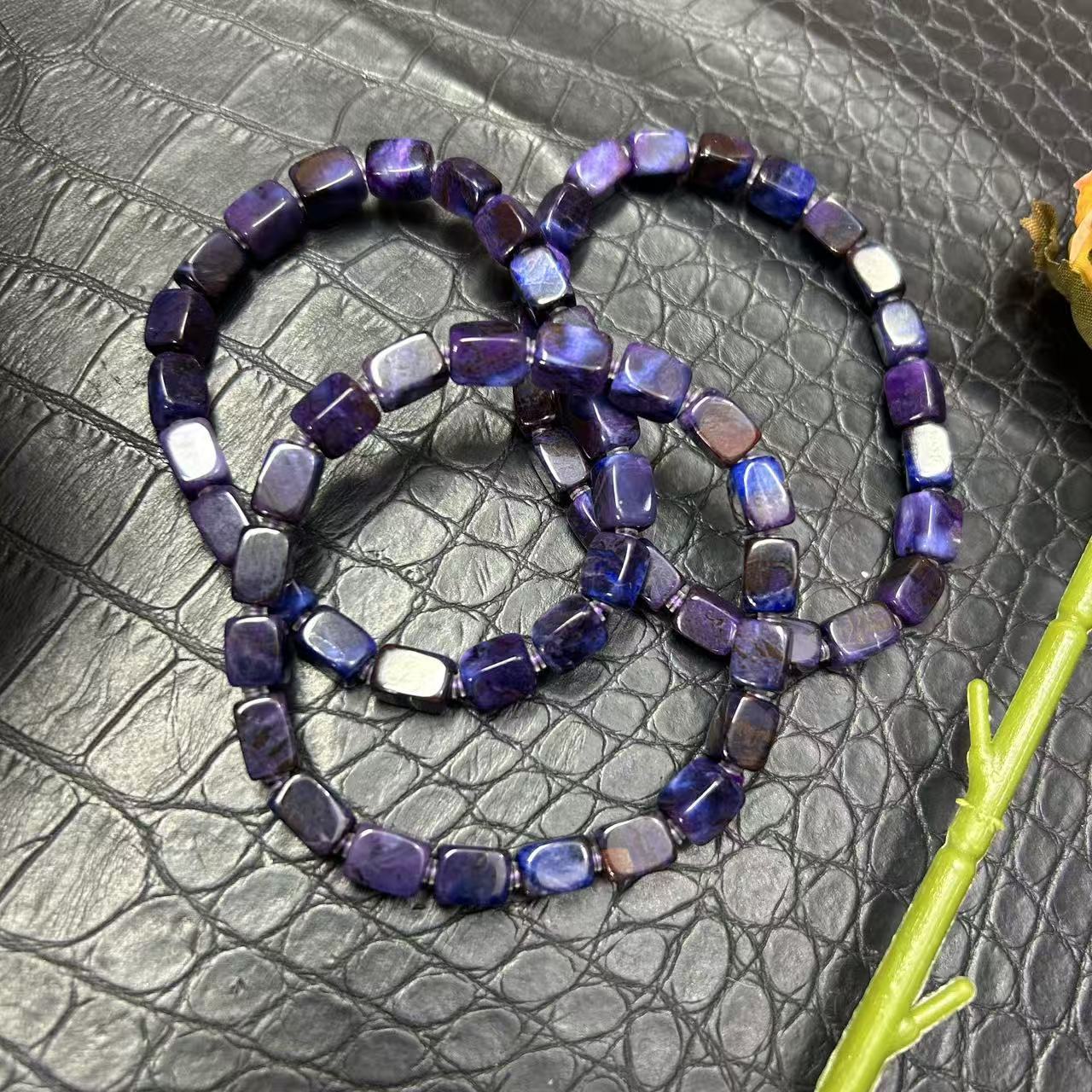 老四甄选 老料蓝紫幻彩方糖手串 多样性发其一