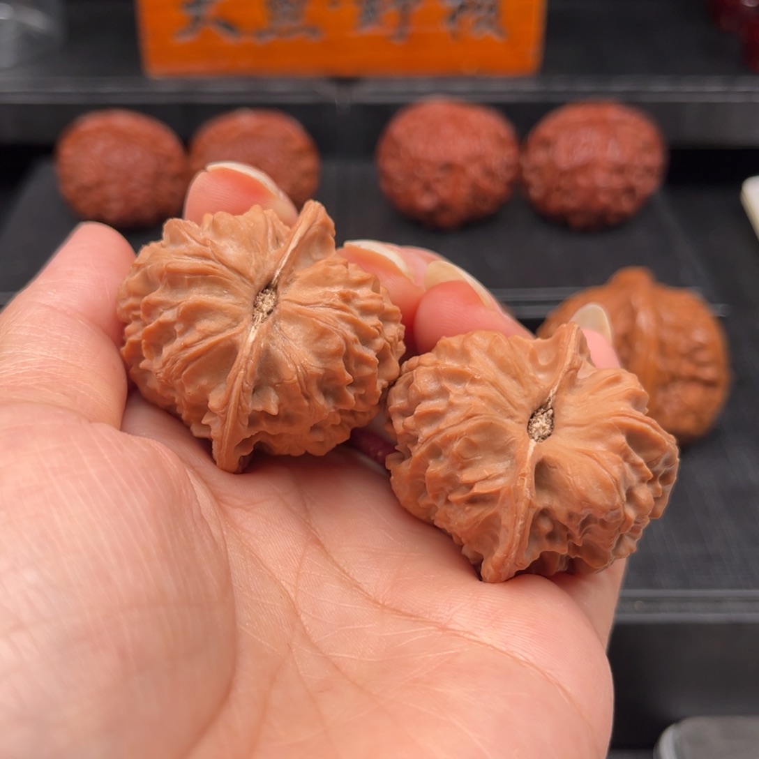 【闪购商品】文玩核桃吊坠蓟县红马蹄