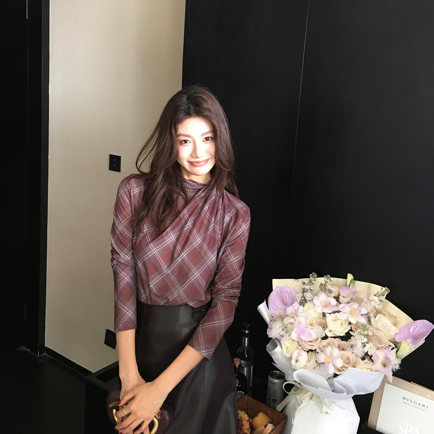 【ALONESAVOR】龍喜儿 迷情法兰西格纹拼色绑带半高领小衫K291