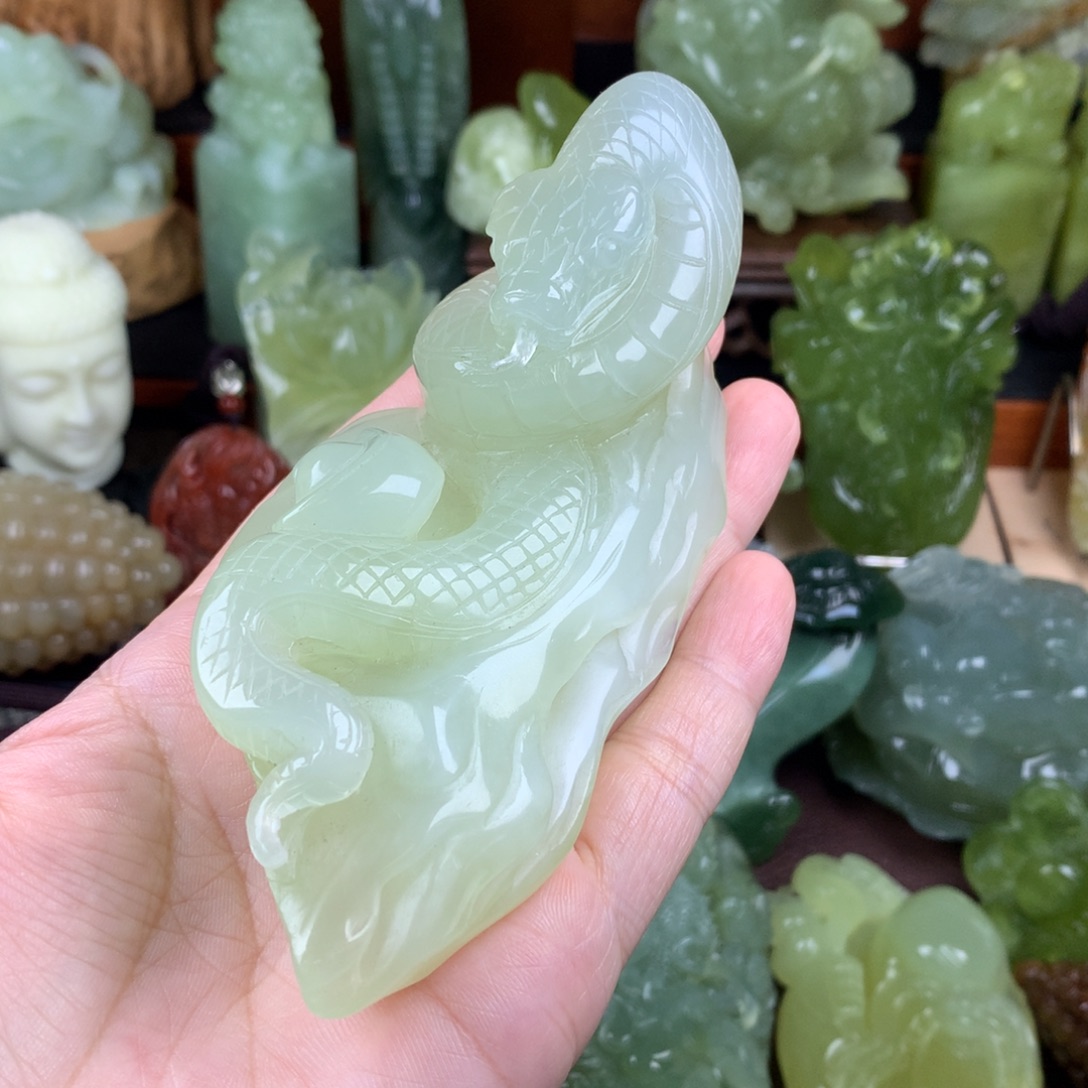 未镶嵌岫玉手把件