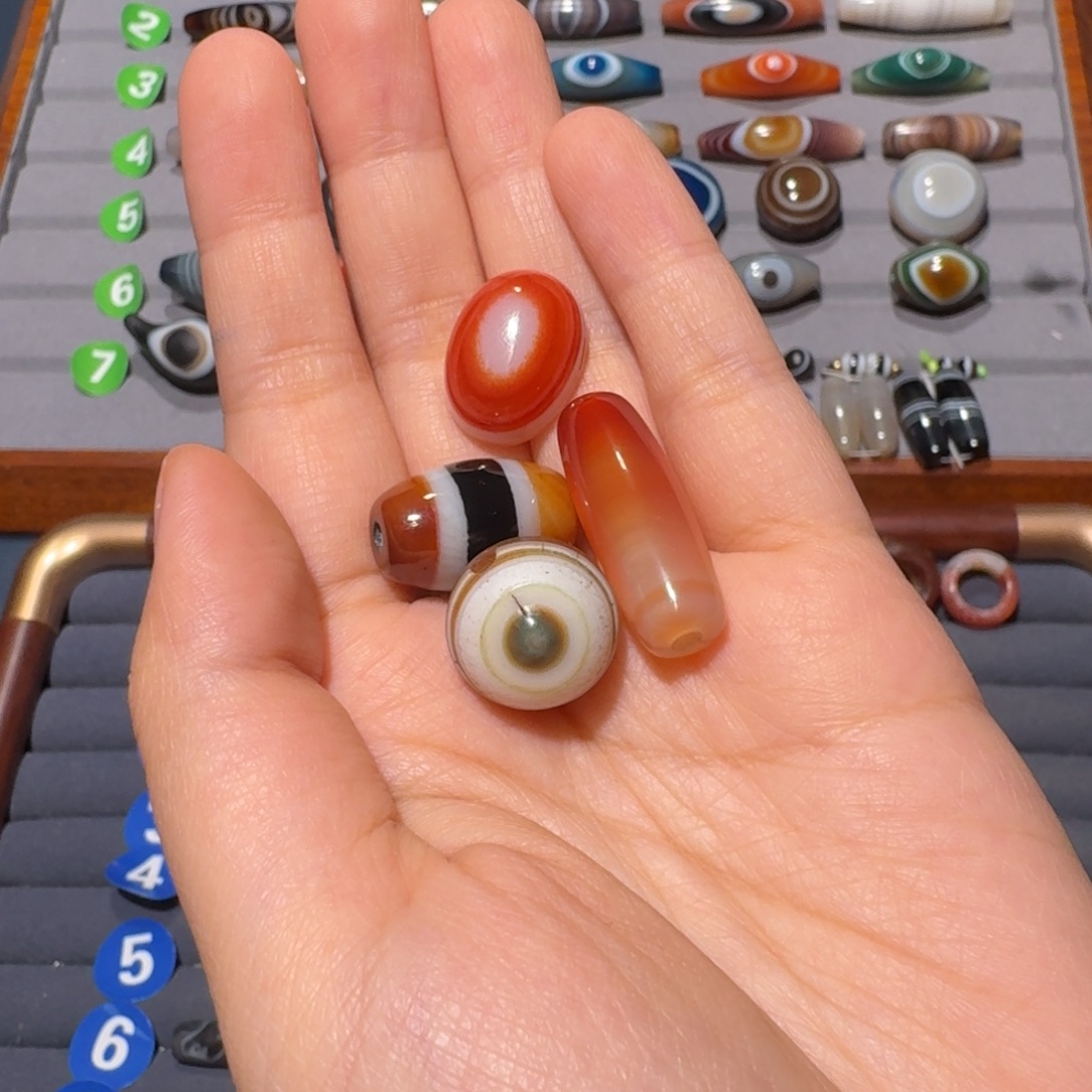 余***！玛瑙/玉髓未镶嵌珠宝半成品