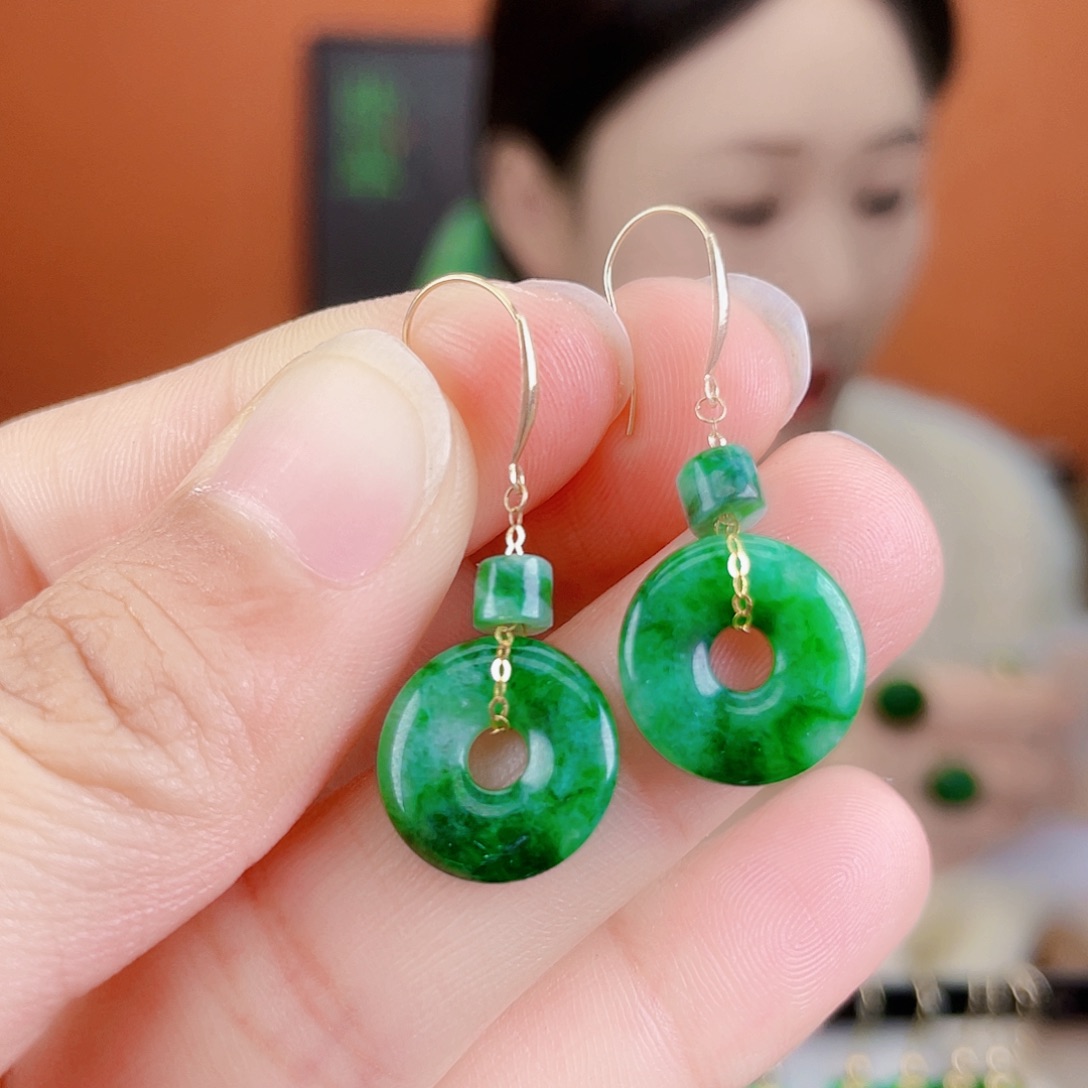 翡翠18K金镶嵌耳饰