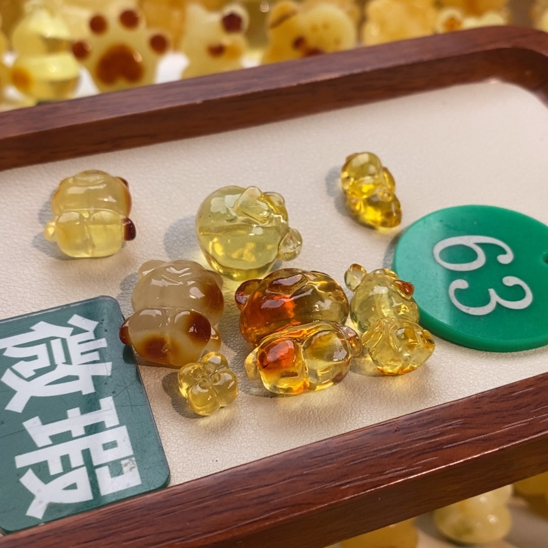 琥珀颈饰未镶嵌吊坠