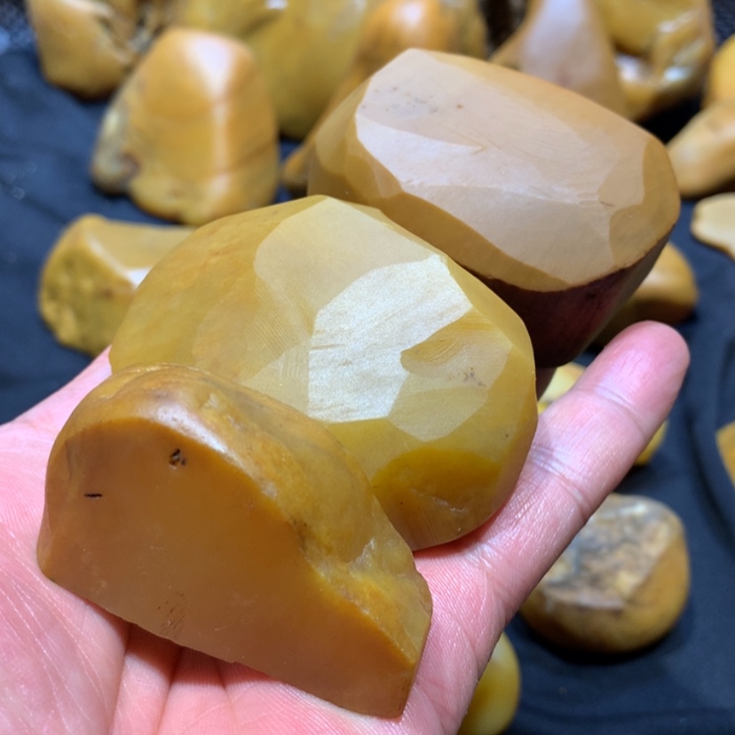 【闪购商品】石材黄腊石