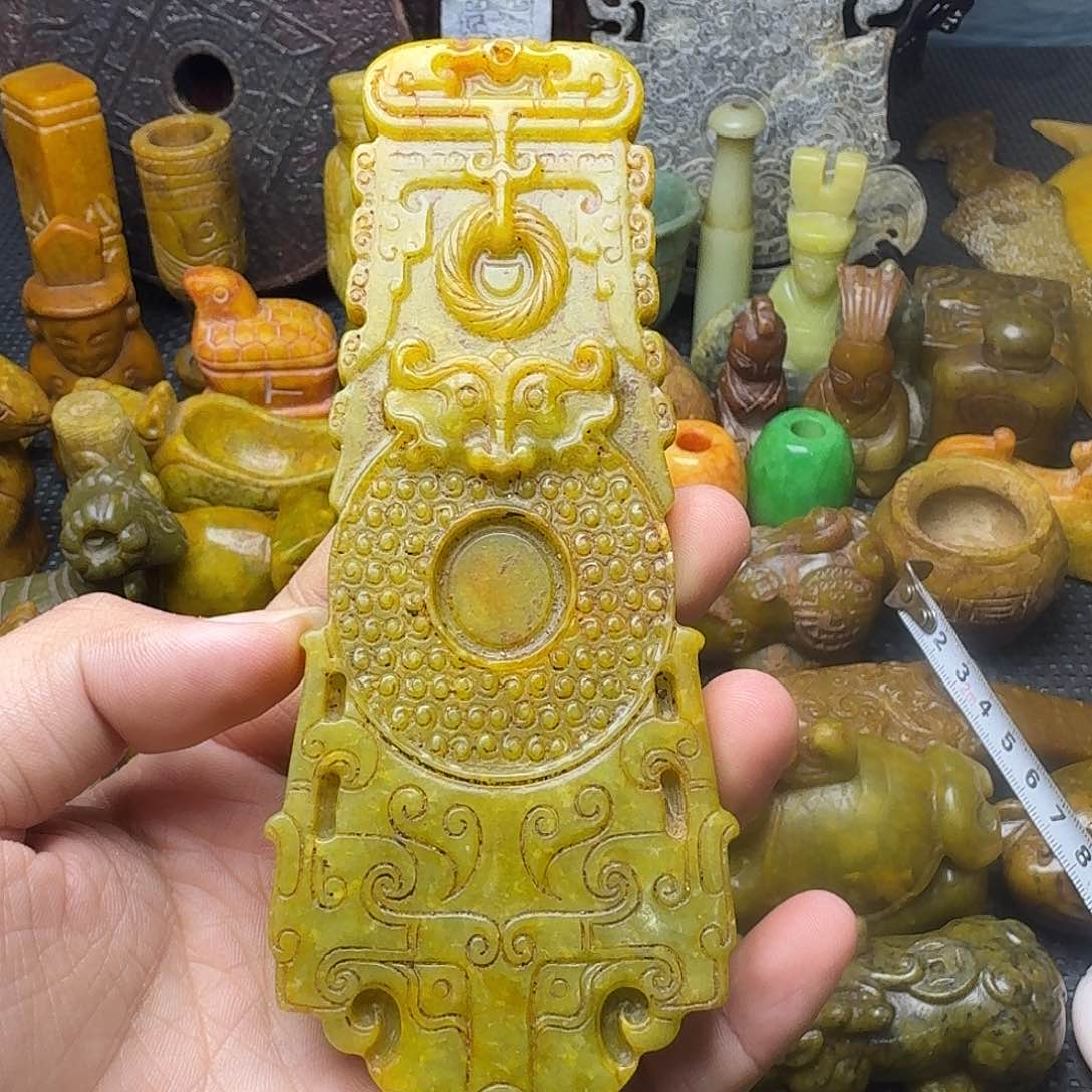 白玉菩提吊坠。。。